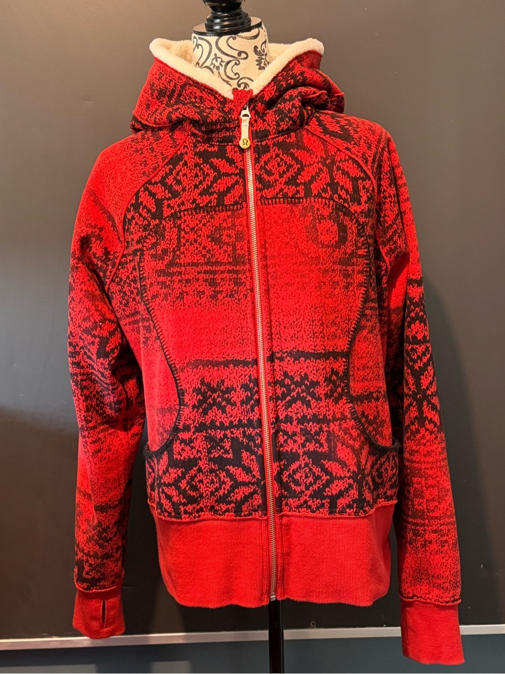 Lululemon Special Edition Scuba